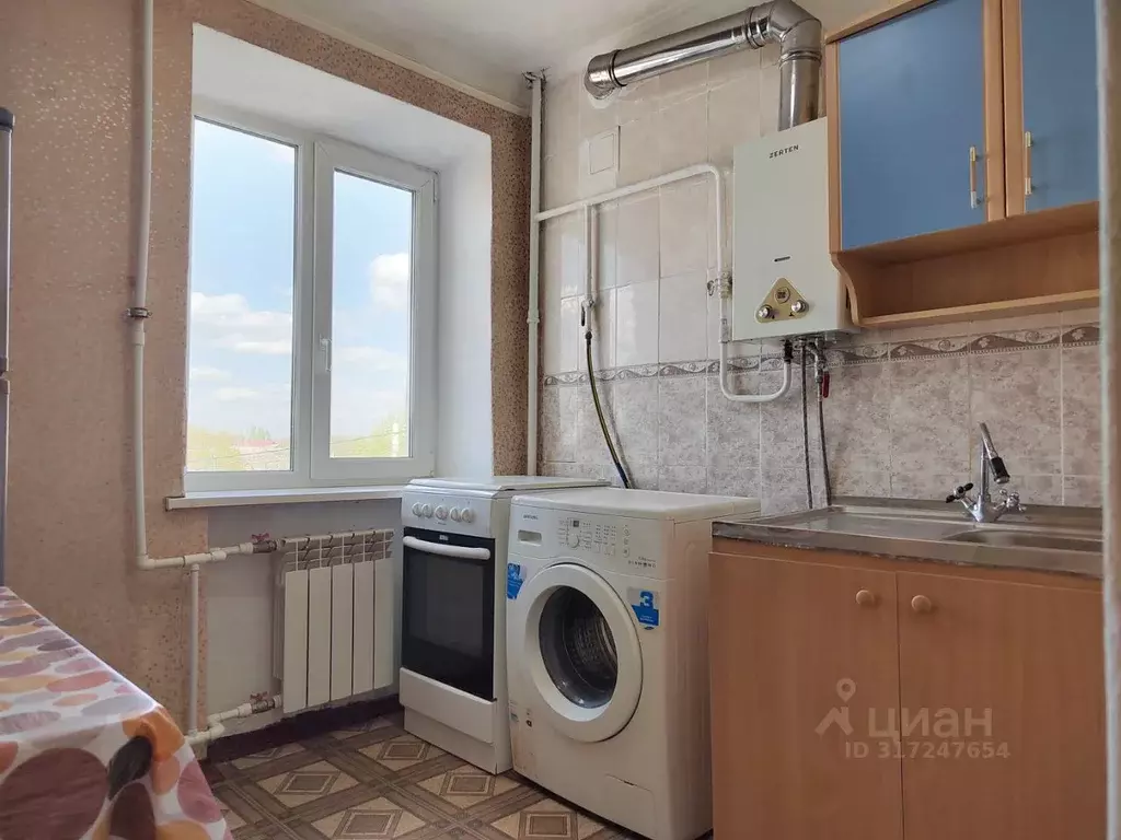 2-к кв. Ростовская область, Таганрог ул. Чехова, 271А (42.5 м) - Фото 0