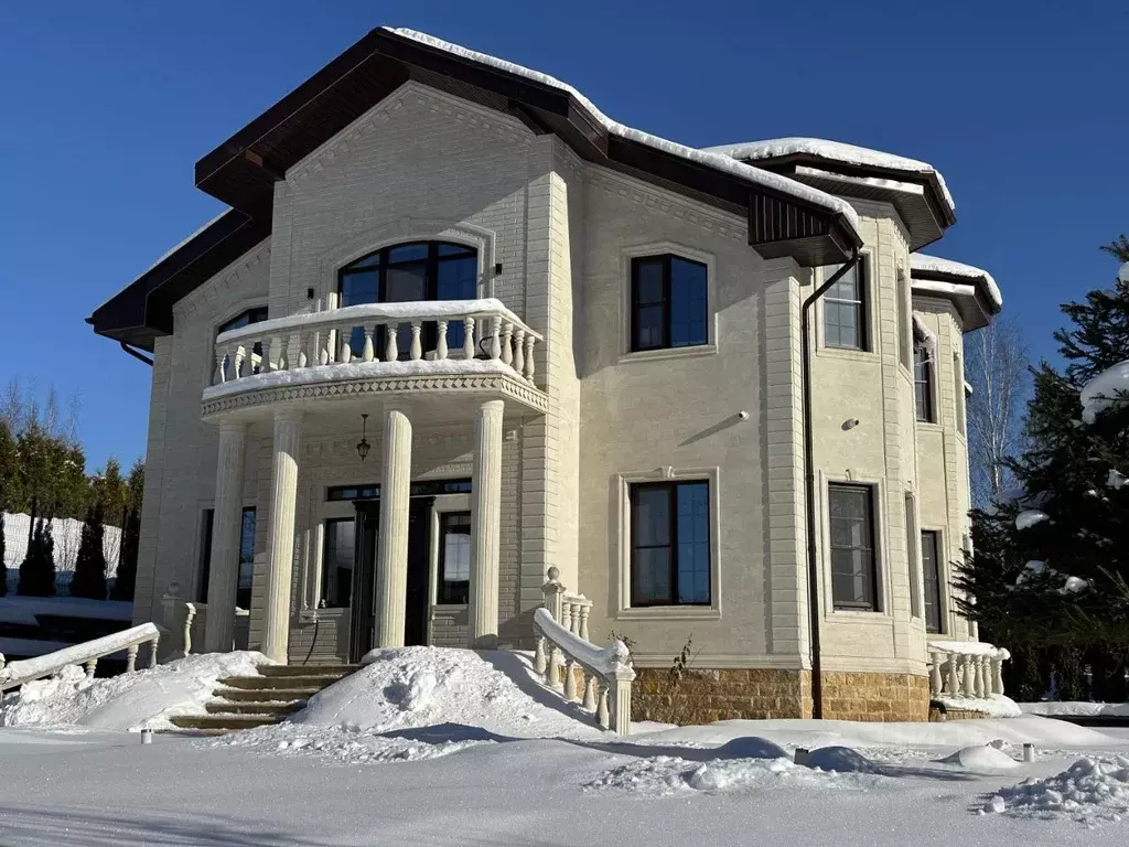 Дом в Ленинградская область, Всеволожский район, Бугровское городское ... - Фото 1