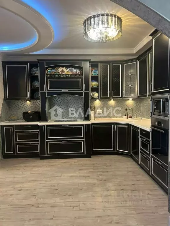 3-к кв. Белгородская область, Белгород Славянская ул., 15 (103.0 м) - Фото 1