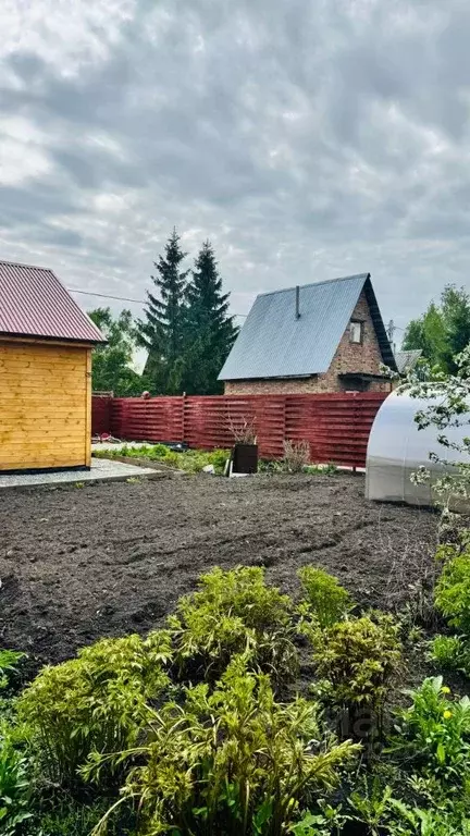 Дом в Омская область, Омский район, Андреевское с/пос, д. Половинка  ... - Фото 1