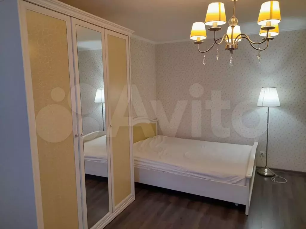1-к. квартира, 42 м, 6/9 эт. - Фото 1
