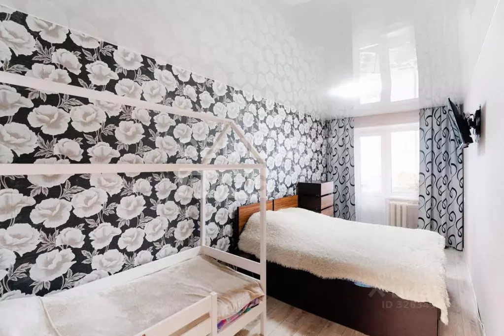 3-к кв. Омская область, Омск просп. Королева, 16 (60.8 м) - Фото 1