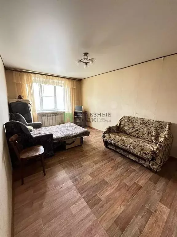 Комната 18 м в 1-к., 1/10 эт. - Фото 0