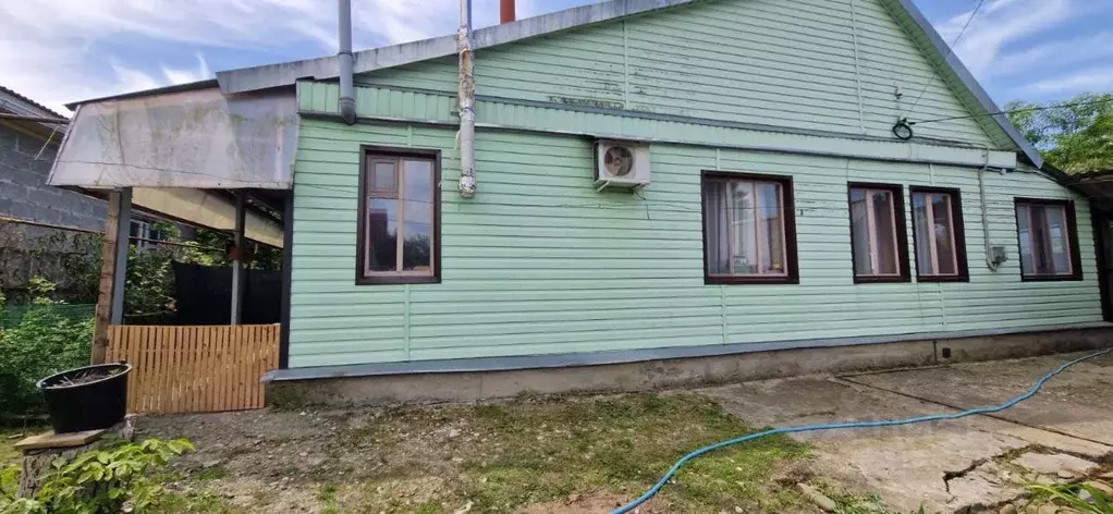 Дом в Краснодарский край, Хадыженск Апшеронский район, Советская ул. ... - Фото 2