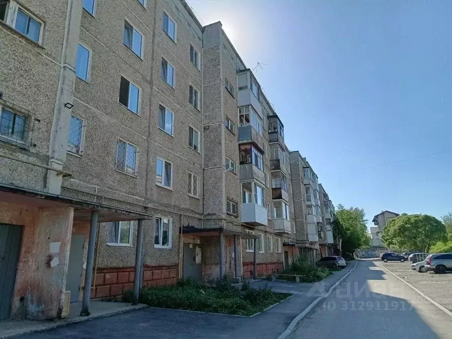 2-к кв. Пермский край, Березники ул. Свердлова, 99 (49.0 м) - Фото 0