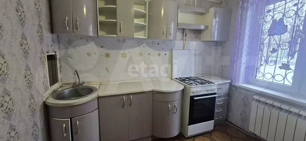 1-к. квартира, 60 м, 1/6 эт. - Фото 0
