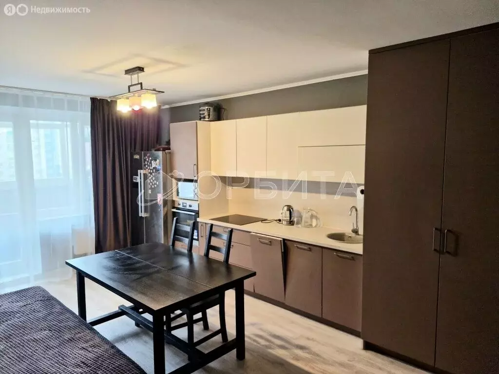 3-комнатная квартира: Тюмень, улица Александра Митинского, 5 (86.3 м) - Фото 2