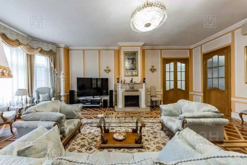 4-к кв. Москва ул. Знаменка, 15 (157.0 м) - Фото 0