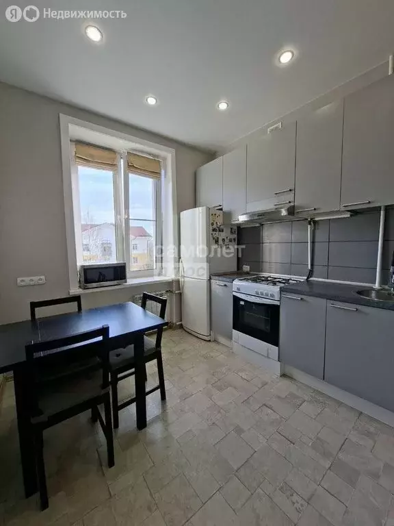 3-комнатная квартира: Первоуральск, улица Ватутина, 29 (69.9 м) - Фото 1