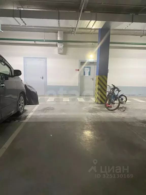 Гараж в Тюменская область, Тюмень ул. Федюнинского, 60с1 (18 м) - Фото 1