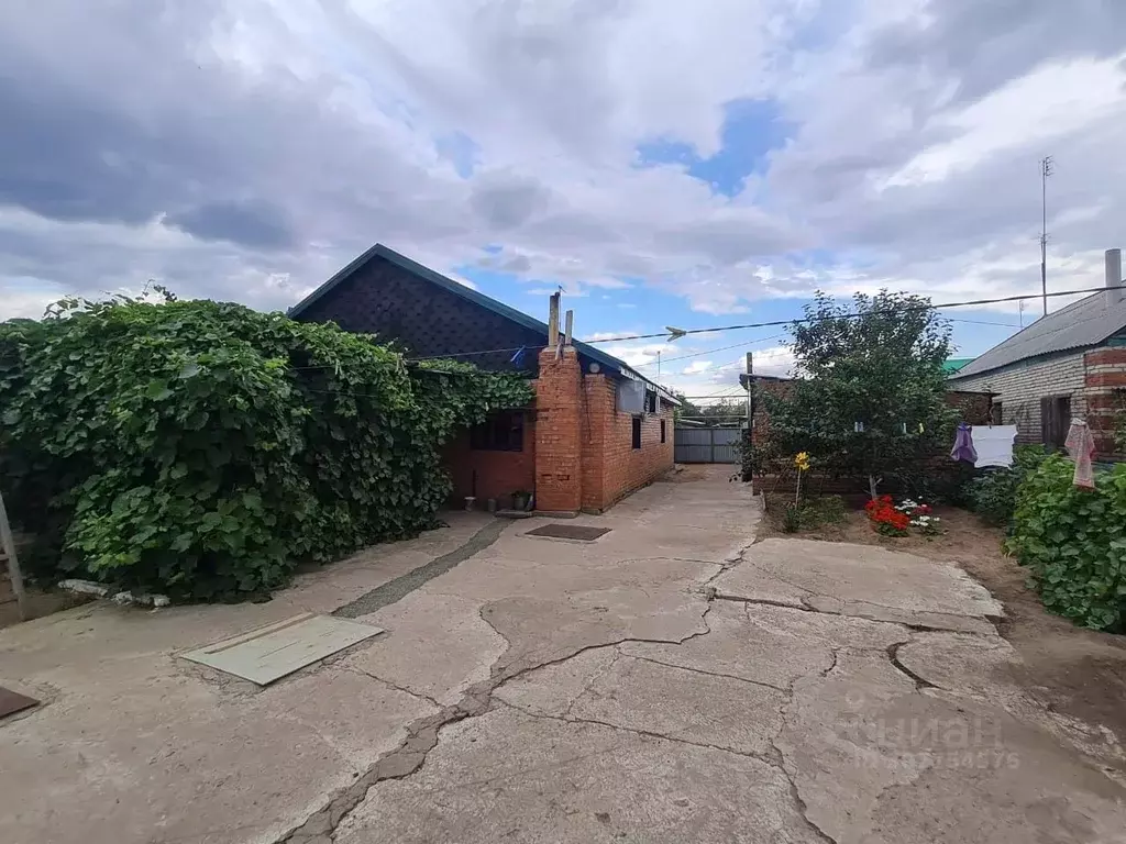 Дом в Оренбургская область, Орск пос. Степной, ул. Республиканская ... - Фото 1