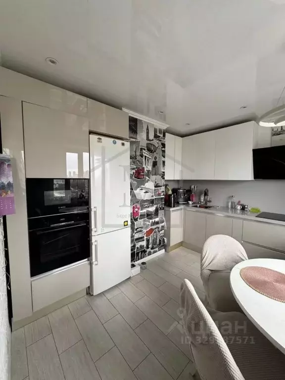 3-к кв. Москва Никулинская ул., 23К1 (73.2 м) - Фото 1