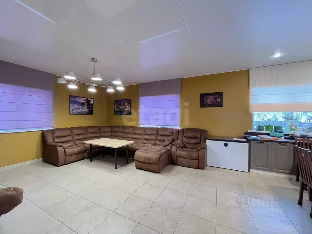 Дом в Архангельская область, Плесецк рп ул. Космонавтов, 1Д (174 м) - Фото 1