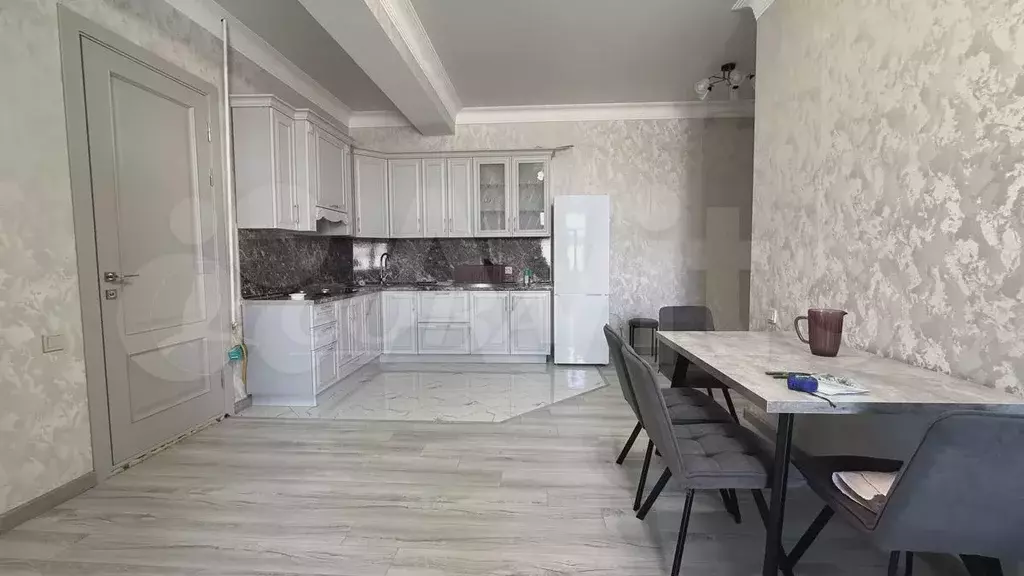 1-к. квартира, 50 м, 2/4 эт. - Фото 1