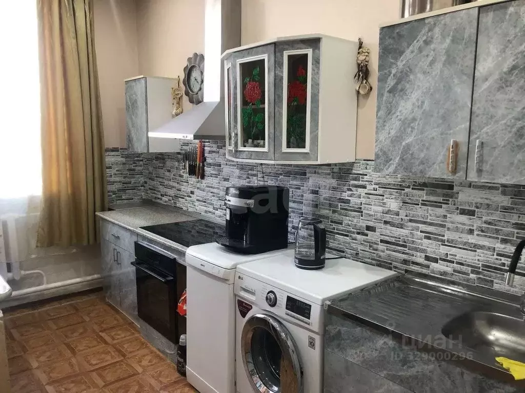 3-к кв. Смоленская область, Вязьма Юбилейная ул., 4 (88.8 м) - Фото 1