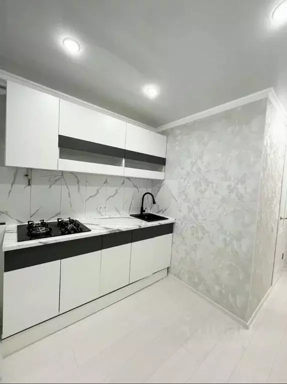 2-к кв. Астраханская область, Астрахань ул. Татищева, 28 (41.3 м) - Фото 1