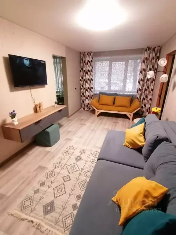 2-к кв. Челябинская область, Челябинск ул. Барбюса, 61 (42.8 м) - Фото 1