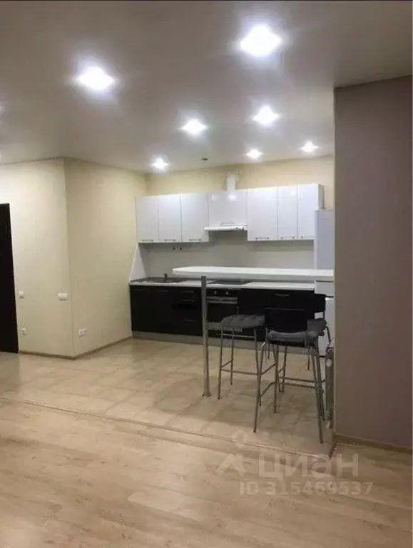 Студия Омская область, Омск ул. Масленникова, 62 (40.0 м) - Фото 1