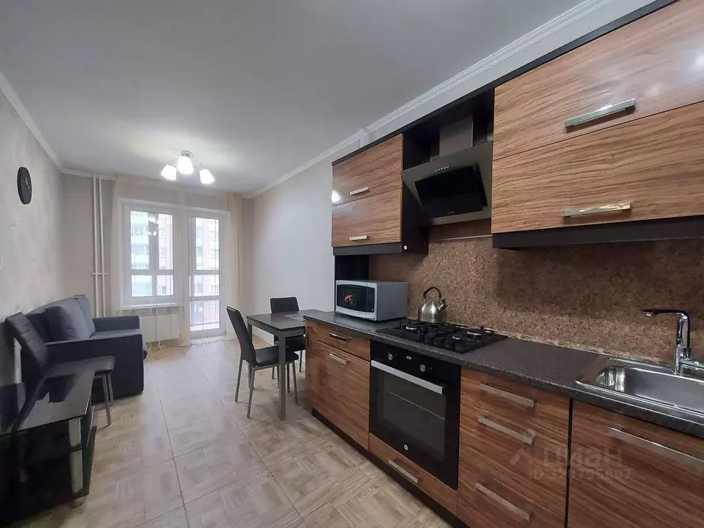 1-к кв. Псковская область, Псков ул. Кузбасской Дивизии, 10 (41.97 м) - Фото 2