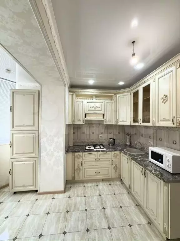 2-к. квартира, 60 м, 1/8 эт. - Фото 0