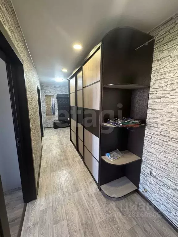 2-к кв. Саратовская область, Энгельс Студенческая ул., 183Е (63.0 м) - Фото 1