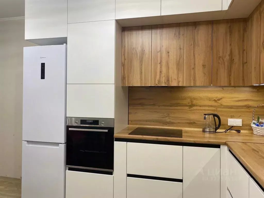 2-к кв. Татарстан, Казань ул. Умырзая, 14 (60.0 м) - Фото 2