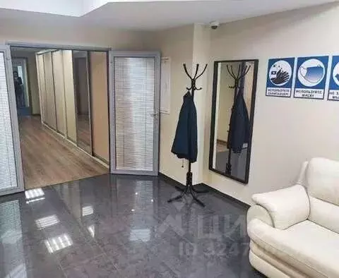 Офис в Москва ул. Обручева, 23к3 (138 м) - Фото 1