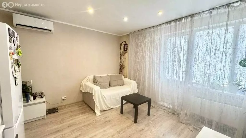 Квартира-студия: Тольятти, улица 40 лет Победы, 51В (26.8 м) - Фото 1