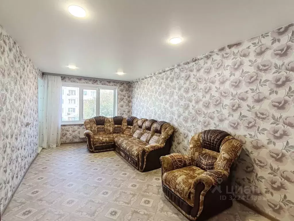 3-к кв. Кемеровская область, Юрга ул. Машиностроителей, 49А (58.7 м) - Фото 2