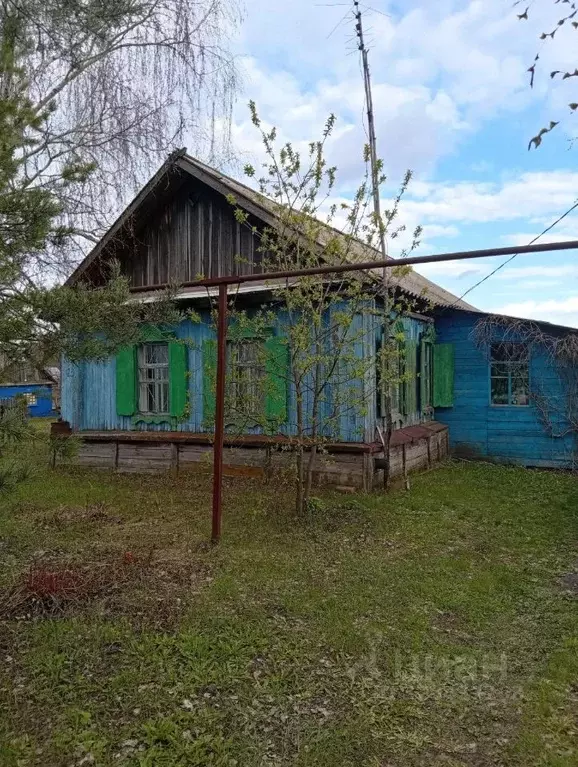 Дом в Саратовская область, Татищевский район, Ягодно-Полянское ... - Фото 1