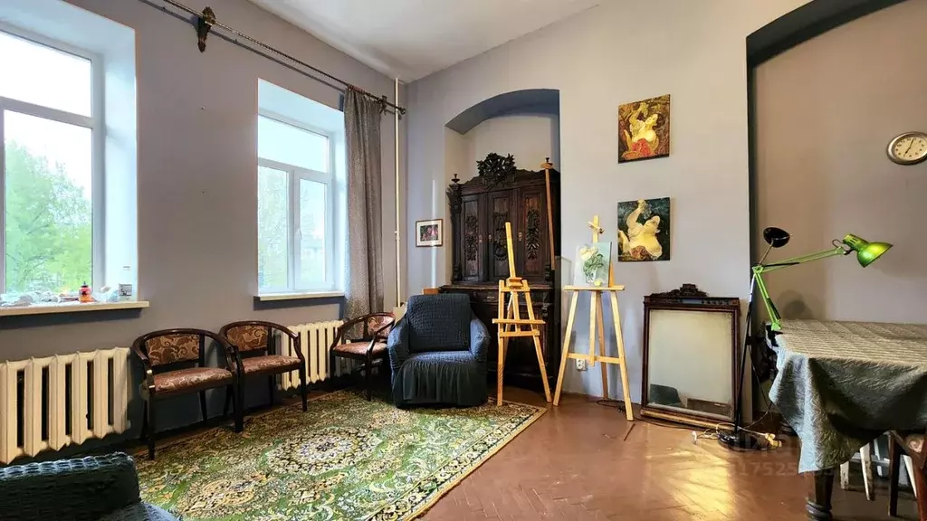 Комната Санкт-Петербург Английский просп., 52 (28.0 м) - Фото 0