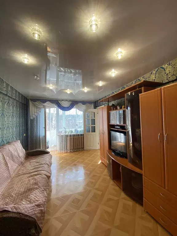 Продаётся 4-к квартира, 61.9 м - Фото 1