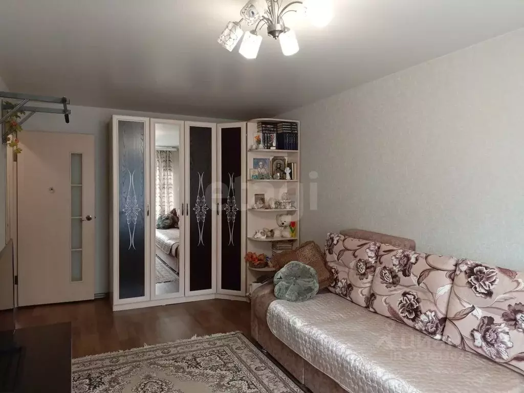 2-к кв. Омская область, Омск Привокзальный мкр, ул. Карбышева, 26 ... - Фото 1