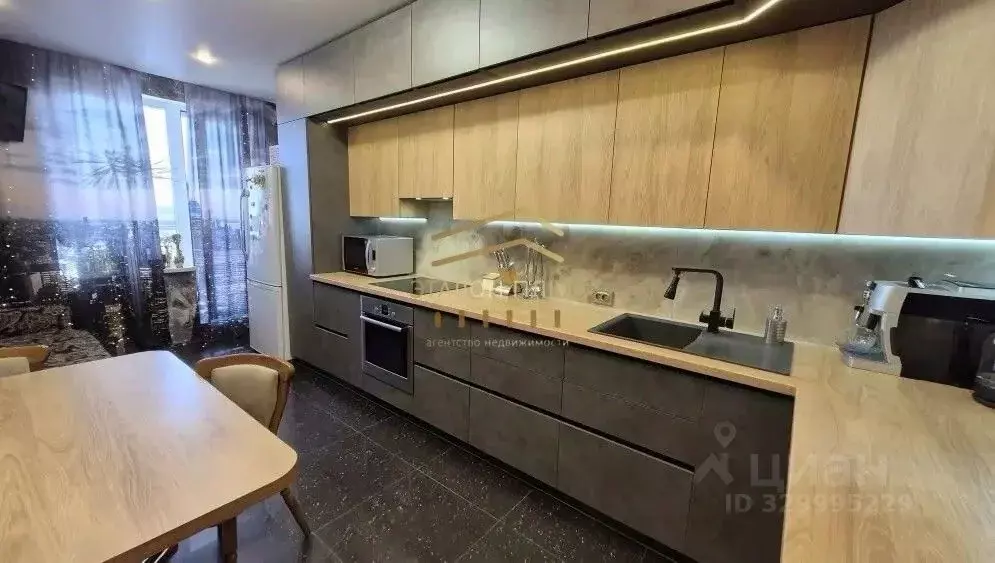 3-к кв. Санкт-Петербург Туристская ул., 15к2 (91.9 м) - Фото 1