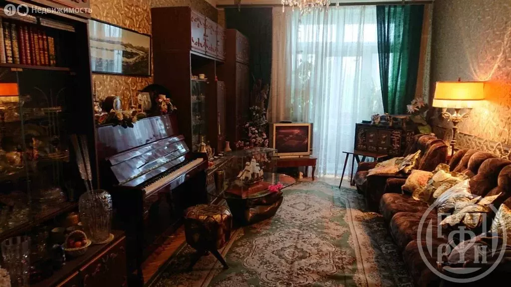 4-комнатная квартира: Санкт-Петербург, проспект Елизарова, 12 (95.1 м) - Фото 0