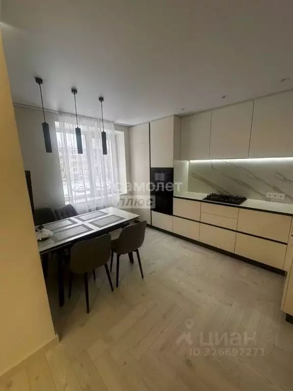 3-к кв. Смоленская область, Смоленск пер. 2-й Краснинский, 6Б (98.1 м) - Фото 1