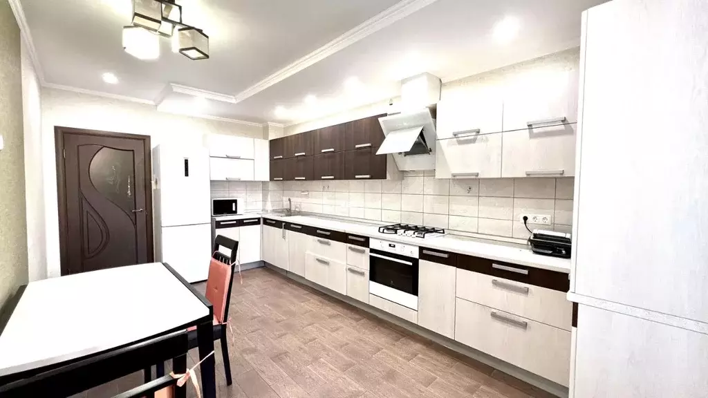 2-к кв. Ставропольский край, Ставрополь ул. Ленина, 202 (91.2 м) - Фото 0