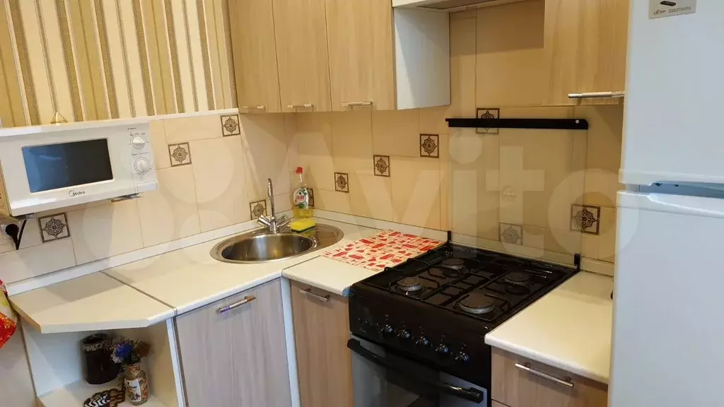 1-к. квартира, 32 м, 3/5 эт. - Фото 0