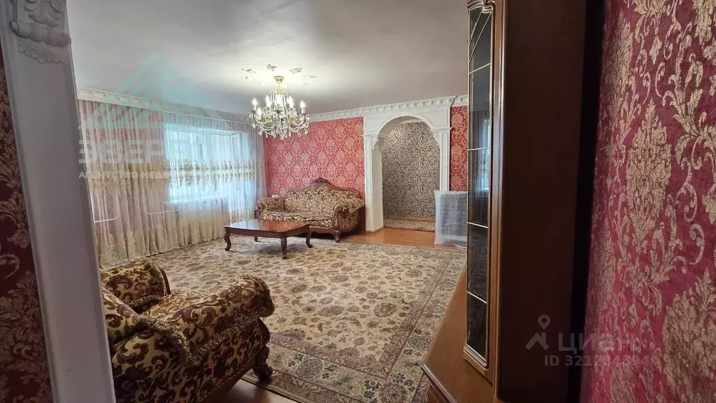 3-к кв. Хакасия, Абакан ул. Торосова, 17 (93.0 м) - Фото 1