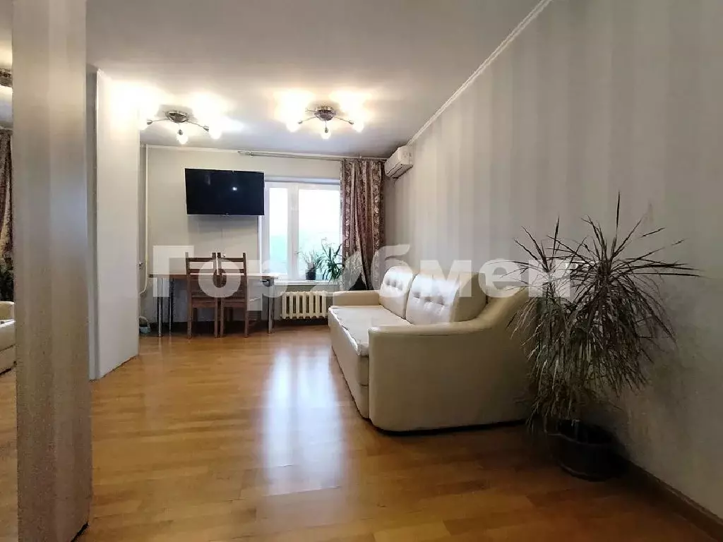 Продается 3-комнатная квартира - Фото 1