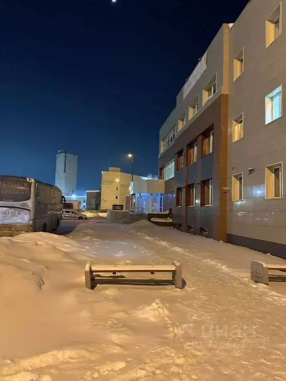 Помещение свободного назначения в Татарстан, Набережные Челны просп. ... - Фото 2