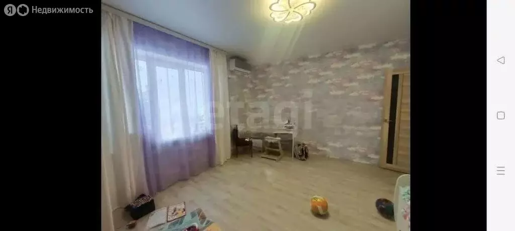 Дом в Кинель, микрорайон Лебедь, Озёрная улица (117 м) - Фото 0