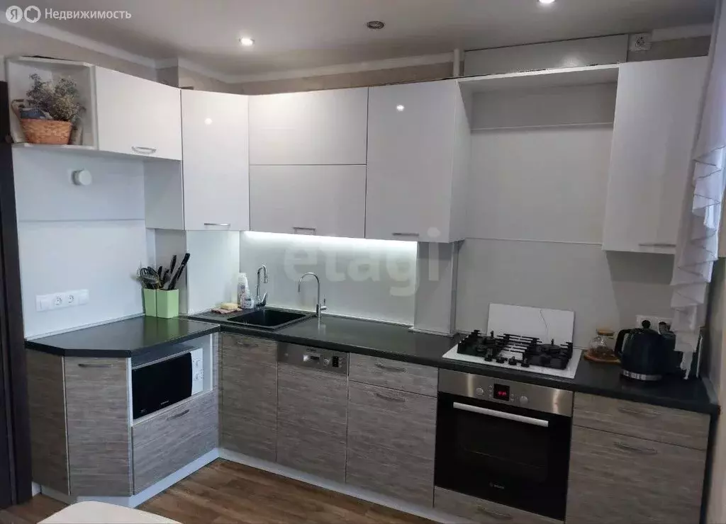 3-комнатная квартира: Стерлитамак, улица Кочетова, 26А (78.2 м) - Фото 0