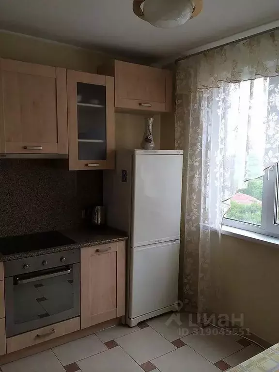 3-к кв. Москва ул. Василия Петушкова, 11 (76.0 м) - Фото 0