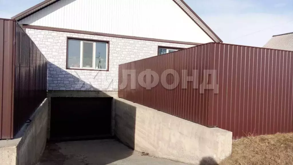 Дом в Хакасия, Алтайский район, с. Белый Яр Трактовая ул. (100 м) - Фото 2