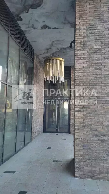 Продается 4-комнатная квартира - Фото 1