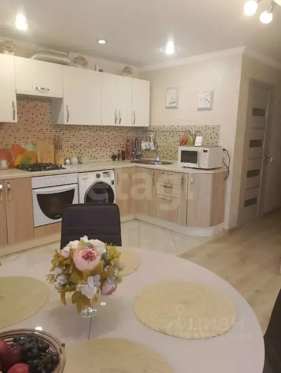 3-к кв. Калужская область, Калуга проезд Тарусский, 14 (84.7 м) - Фото 1