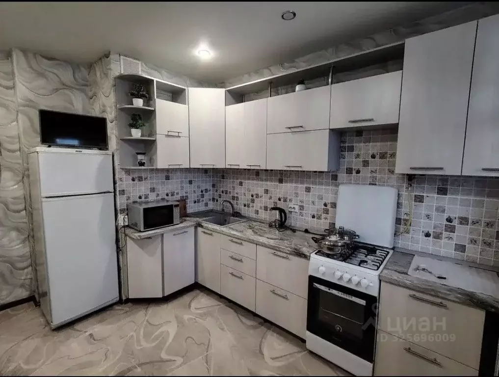 1-к кв. Татарстан, Зеленодольск ул. Королева, 13А (40.0 м) - Фото 1