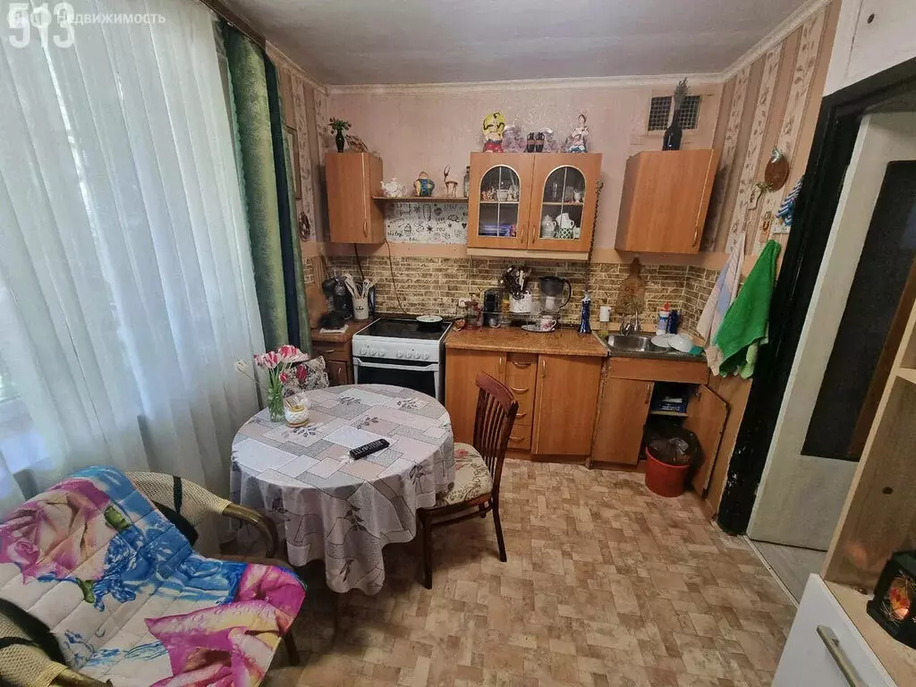 3-комнатная квартира: Феодосия, улица Володарского, 33 (69.6 м) - Фото 2