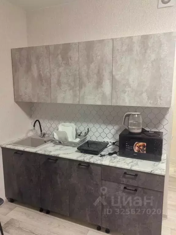 Студия Пермский край, Пермь ул. Героев Хасана, 93Б (30.0 м) - Фото 1